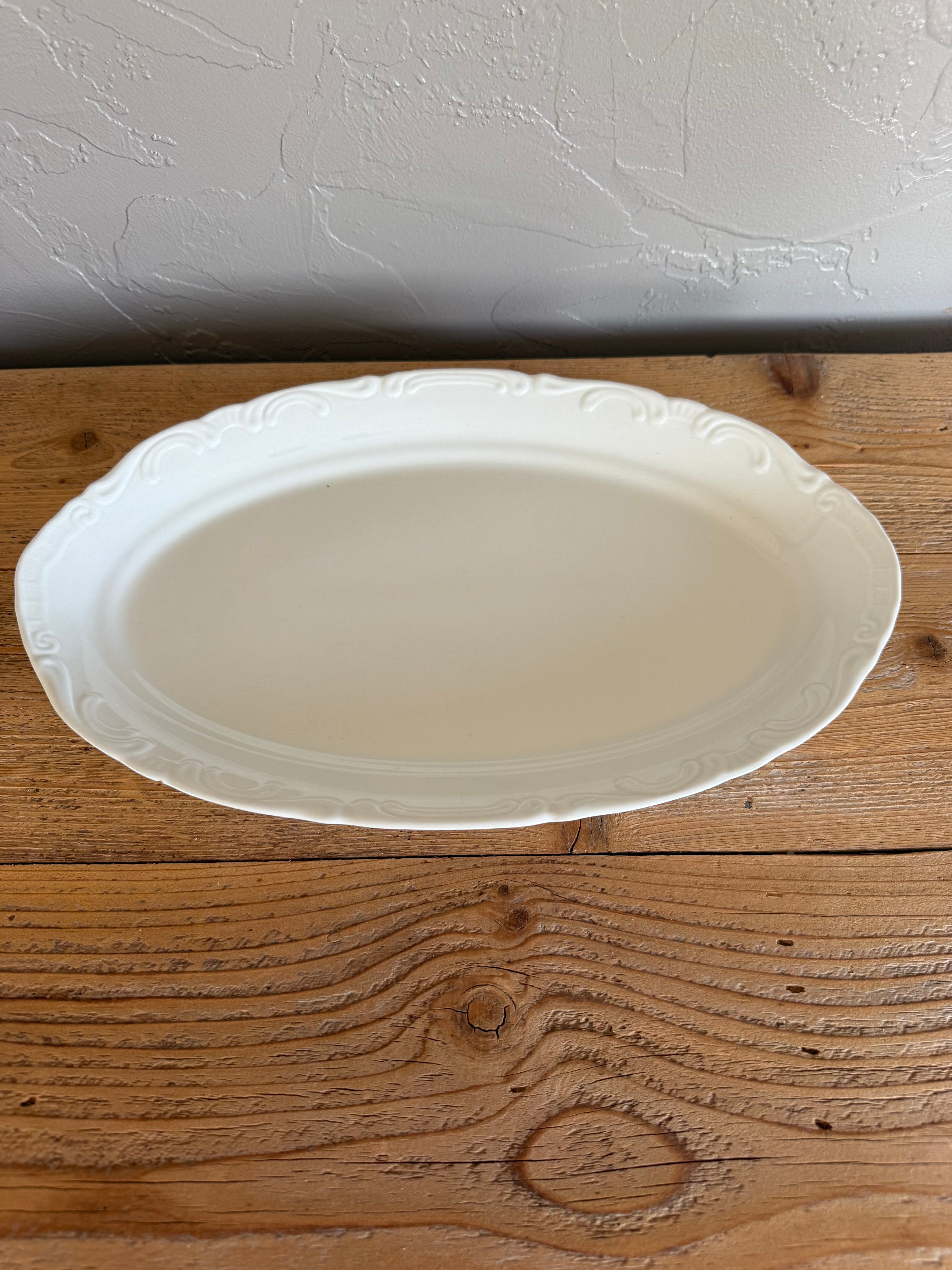 Vintage Ironstone Pontesa Plater