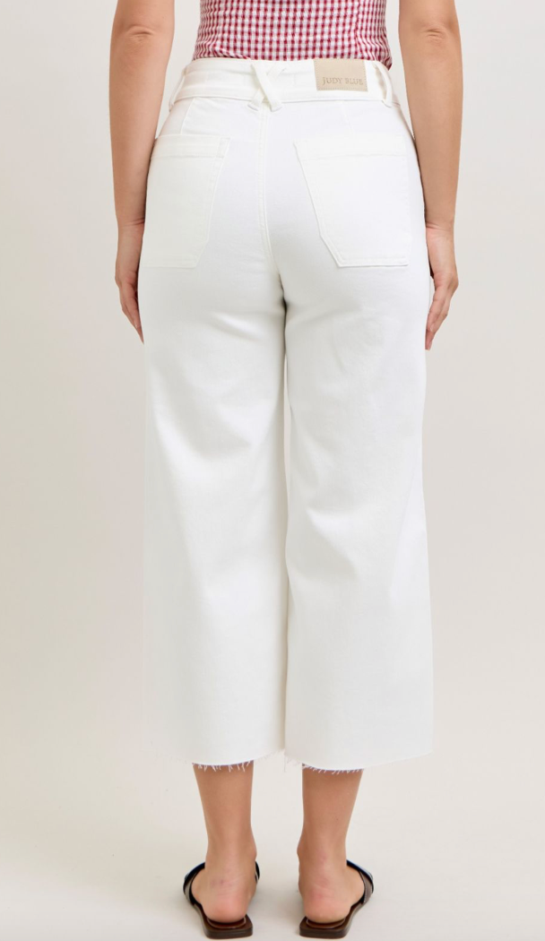 Judy Blue 881077 Wide Crop Front Patch Pockets**