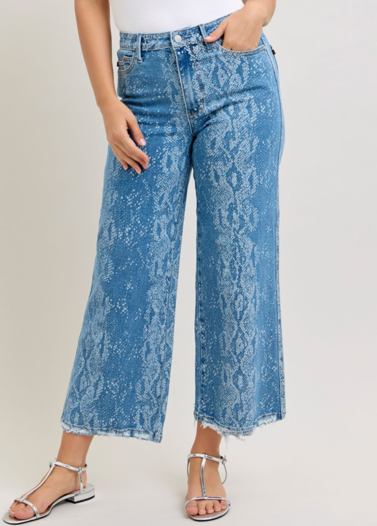 Judy Blue 881107 Ankle Wide**