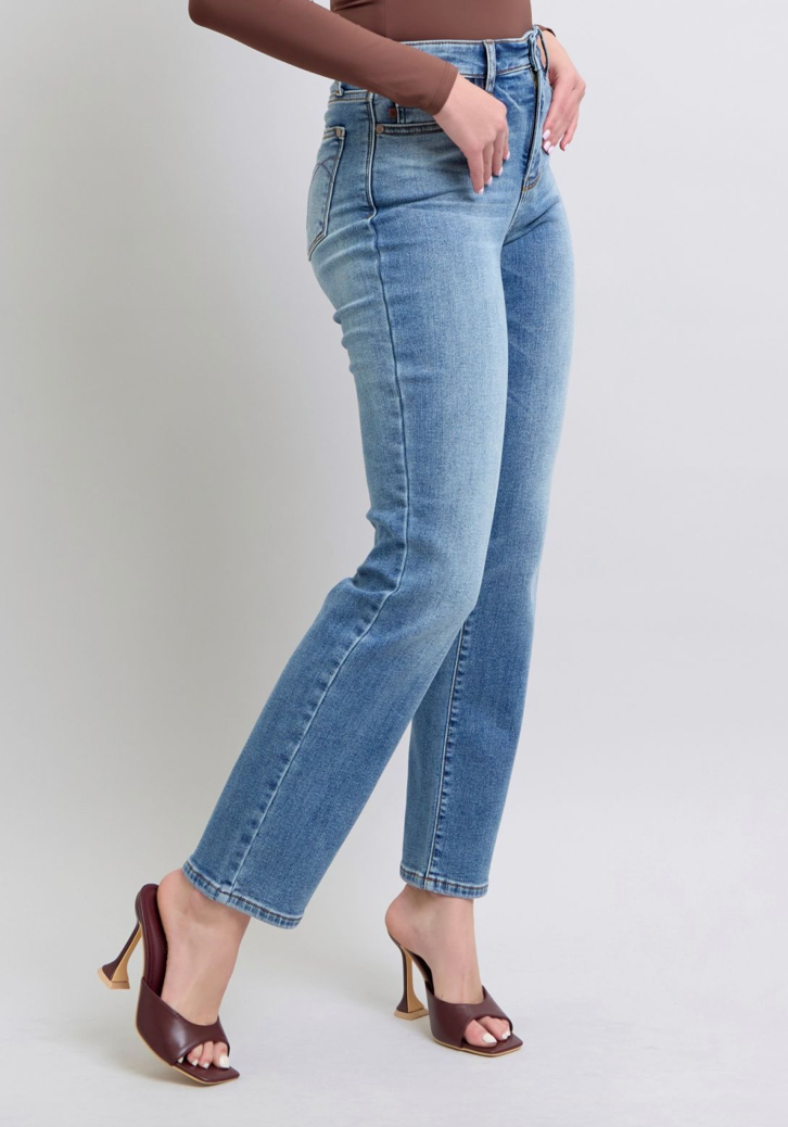 Judy Blue 82632 Vintage Wash Straight**