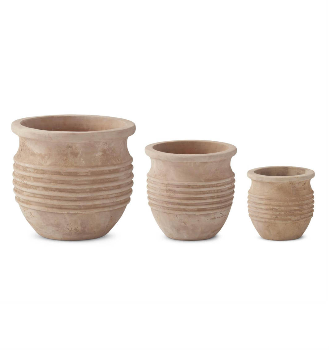 Small Round Ribbed Terracotta Planter