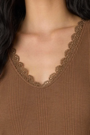 Madi Cap Sleeve Lace Black