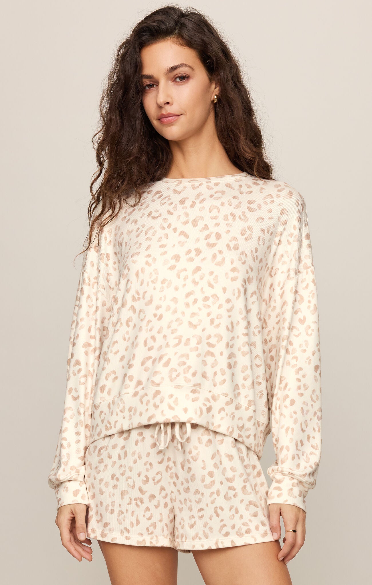 Soft Leo Top